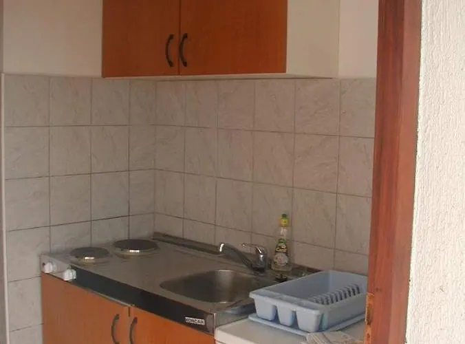 By The Sea - 17491 Vir